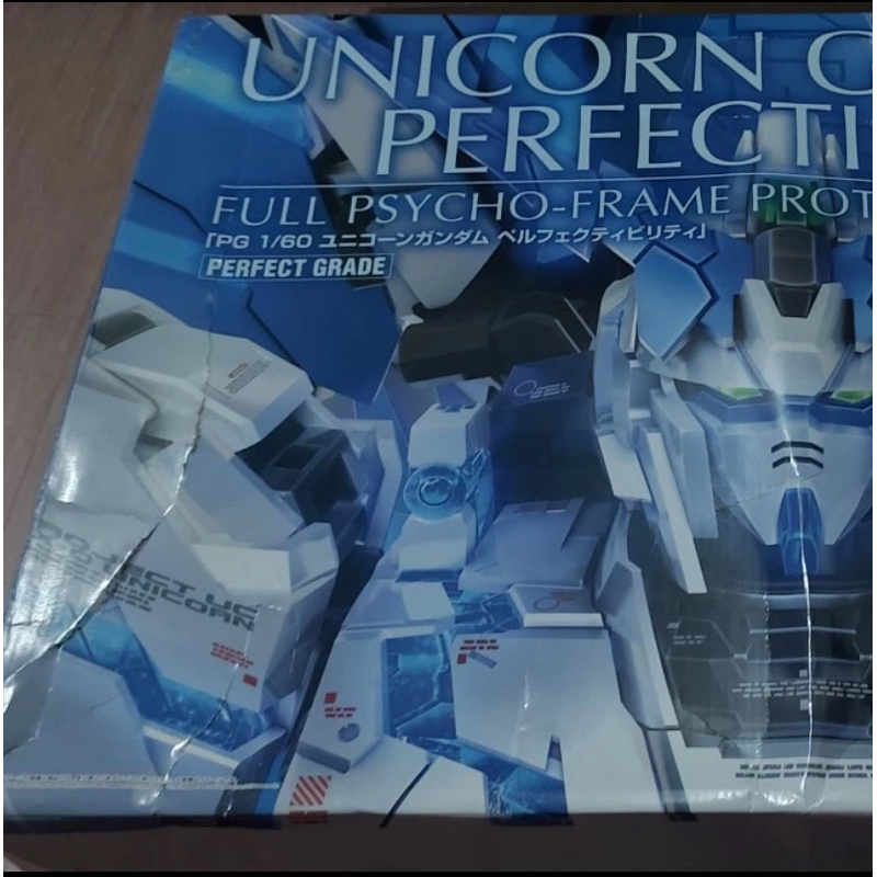 PG 1/60 Unicorn Gundam Perfectibility MIB Ori Bandai Perfect Grade Kotak Penyok