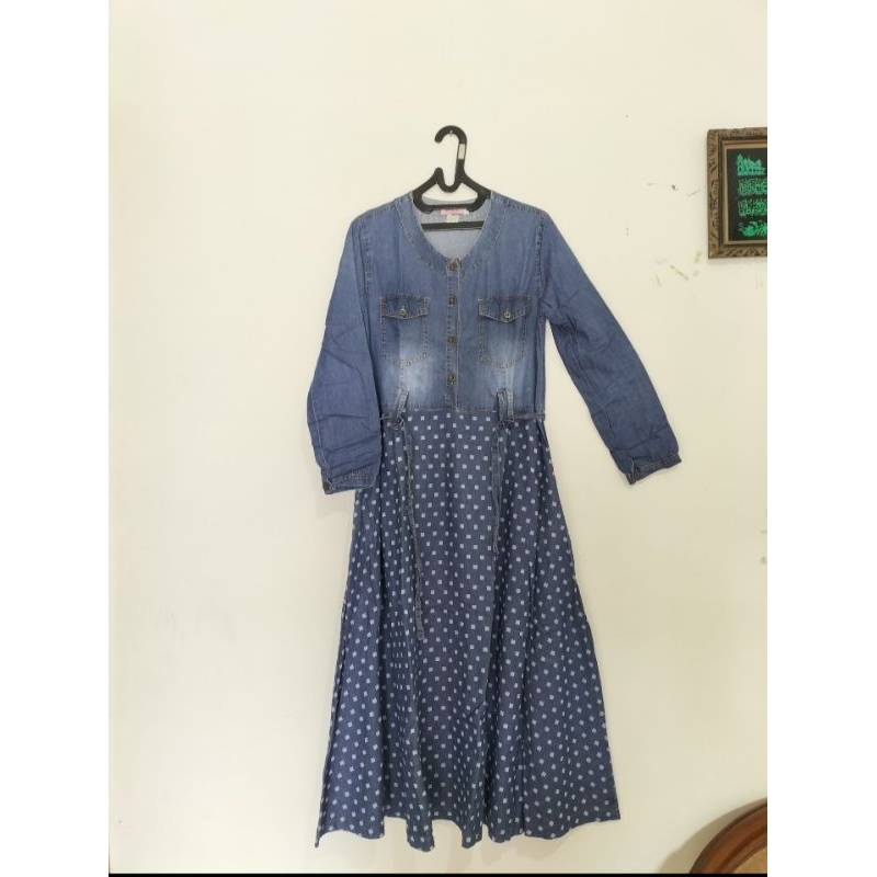 Preloved gamis denim free hijab