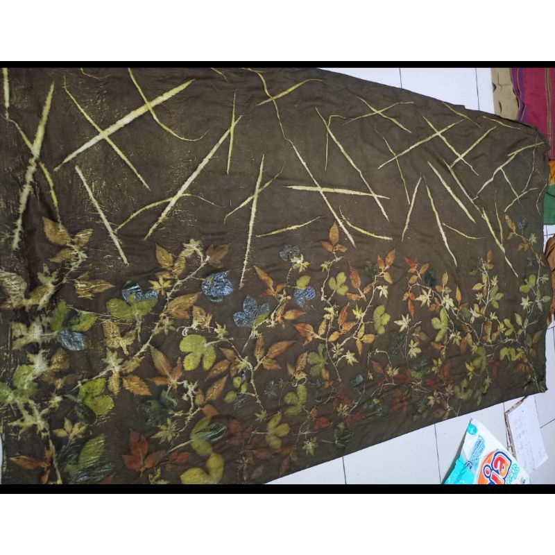kain batik ecoprint