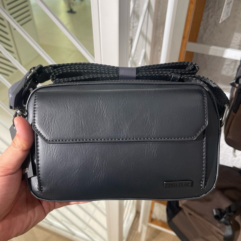 Tas Pull and Bear Man jastip jasa titip