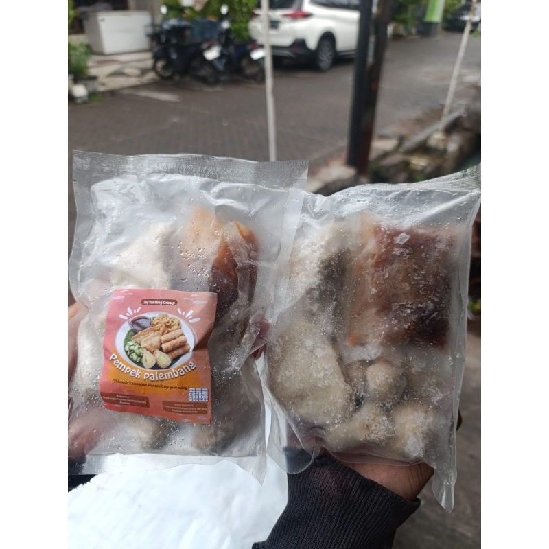 

PEMPEK PALEMBANG / PEMPEK CRISPY produk YUK NING GROUP