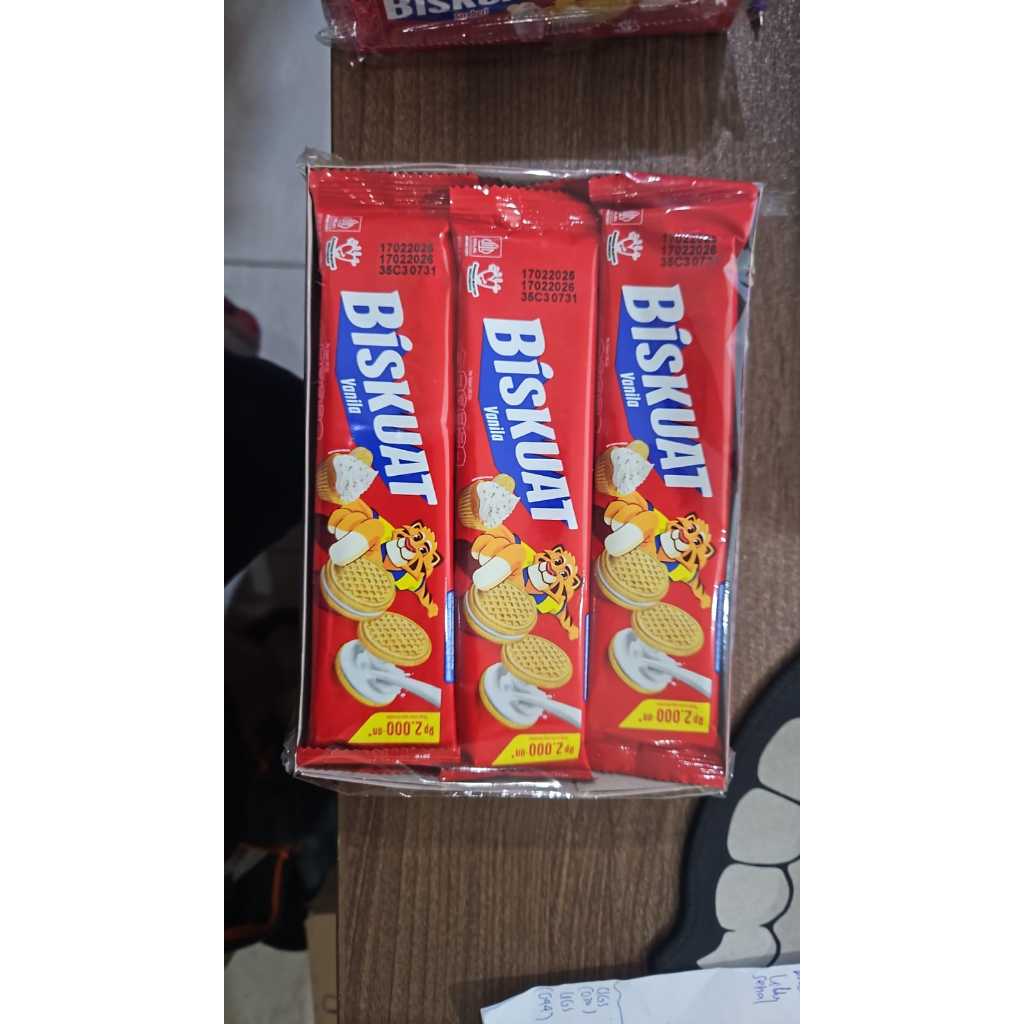 

BISKUAT STRAWBERRY 2000 ( 35GR ) DUS ( 12 BOX )