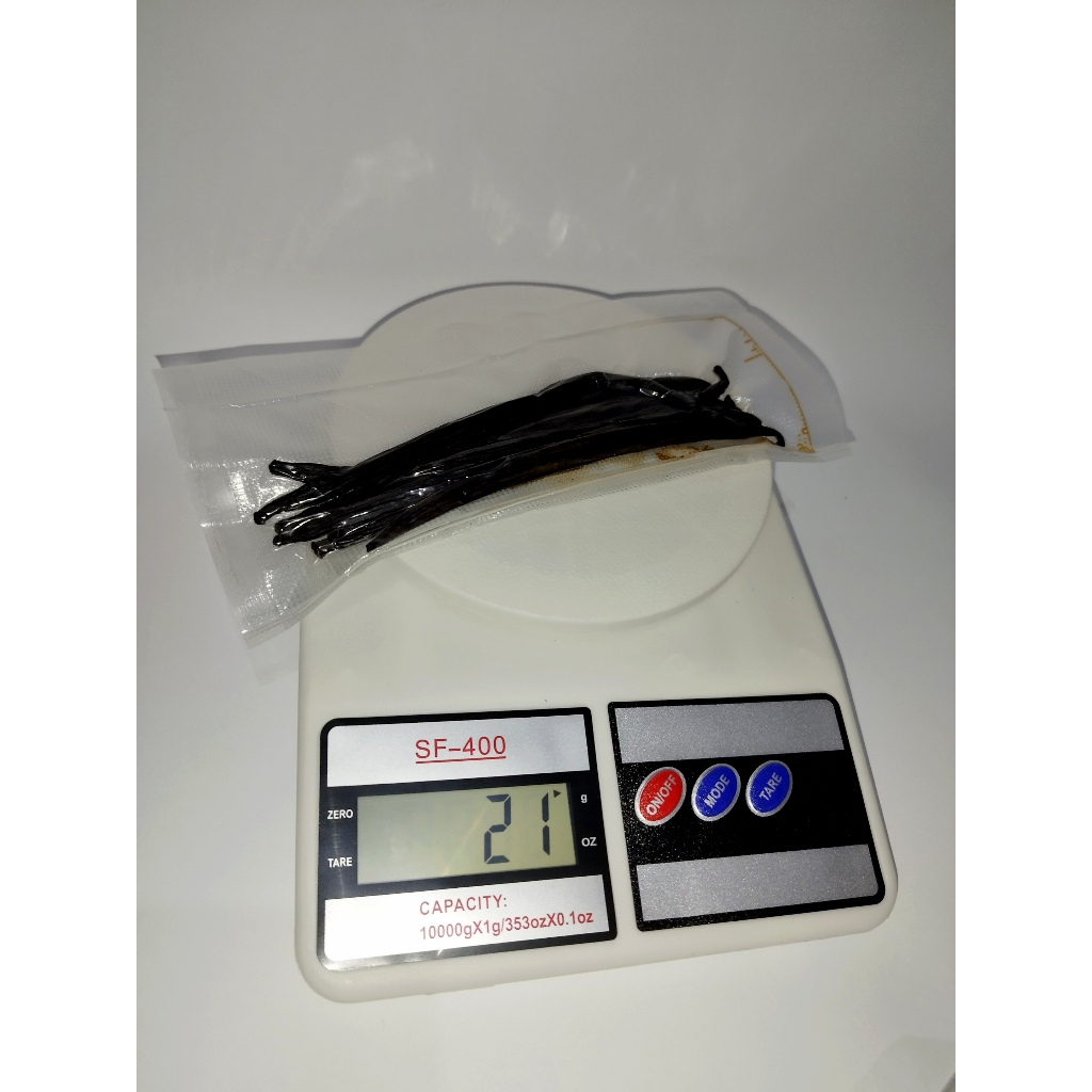 

Vanilla Beans/ Vanili |Gourmet Grade A per 20 Gram– Pj 16-20cm |Vanilli planifolia Premium Moist