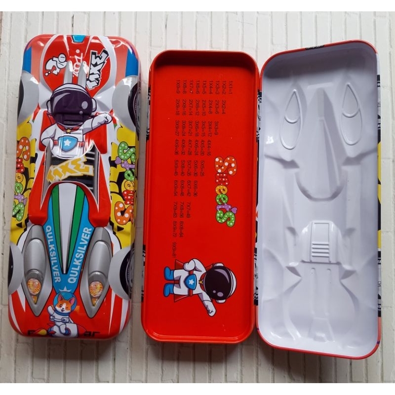 

TEMPAT PENSIL KALENG MOBIL MURAH SUSUN 1