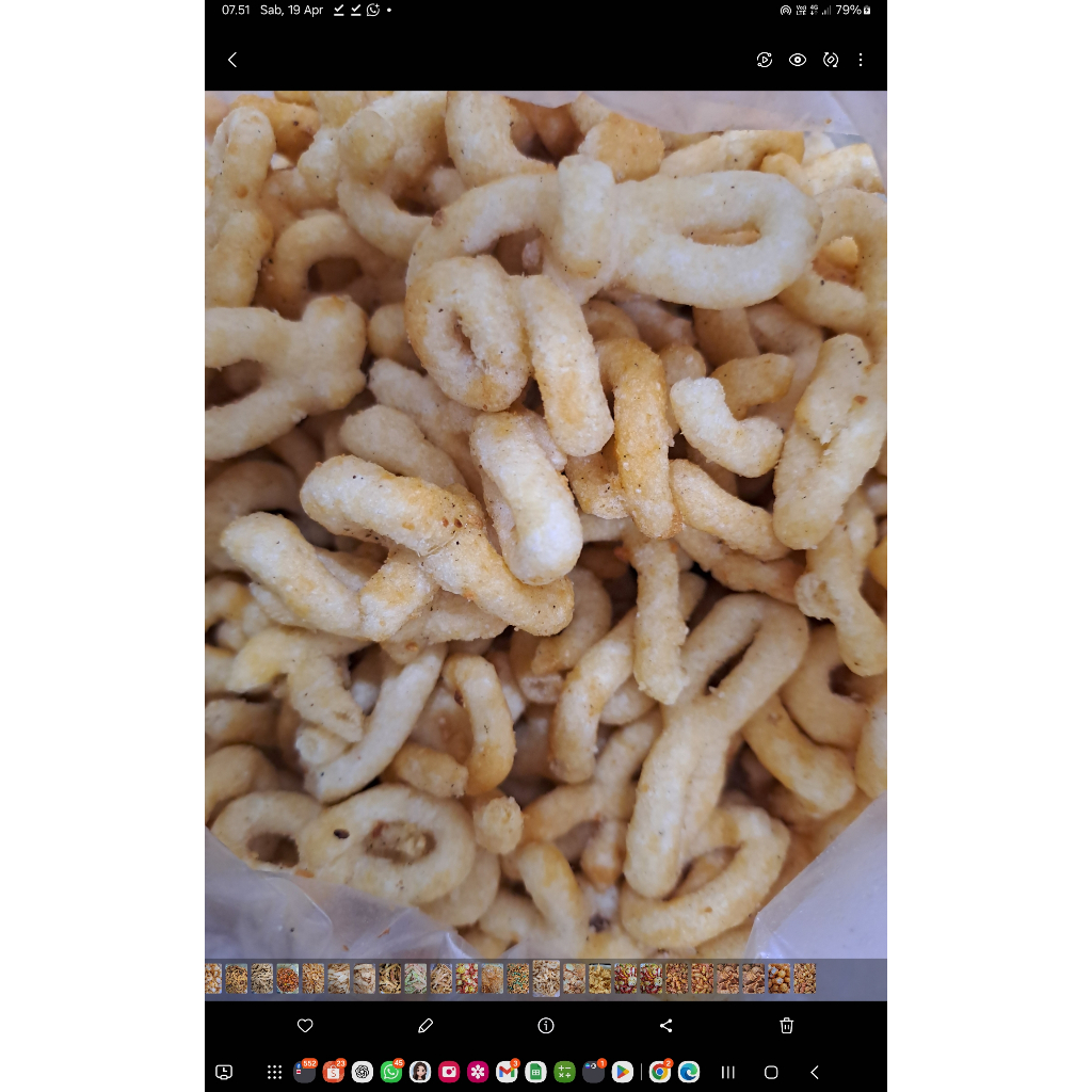 

Lanting Bawang Renyah Gurih 250gr | 500gr | Snack Tradisional Bawang Asli | Camilan Kering Rumahan