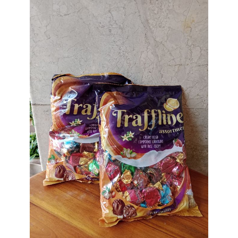 

coklat truffline dengan mix rasa ada strawbery, coconut, coklat dan caramel isi 1kg