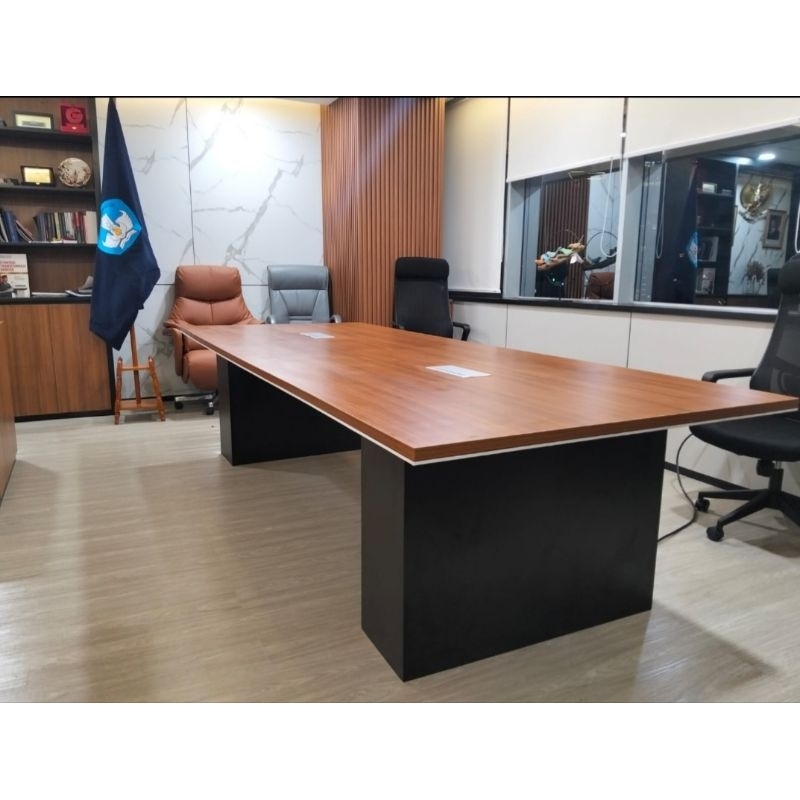 meja meeting / meja rapat / meja meeting kantor / meja rapat kantor / meja kerja / meja kerja kantor