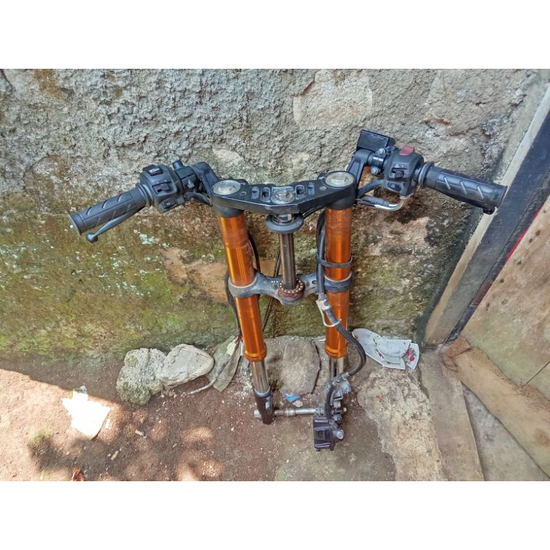 USD R15 V3 gres copotan