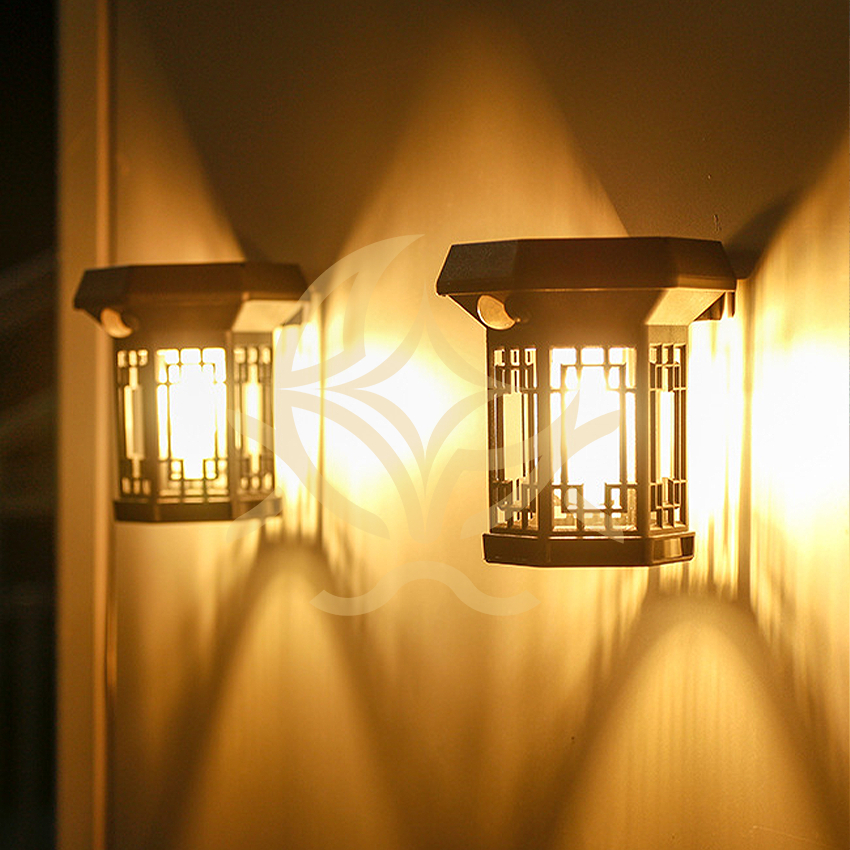 Lampu gantung led lentera segi 6 tenaga surya outdoor otomatis tahan air charge matahari