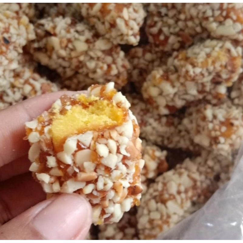 

Kue kacang kurma