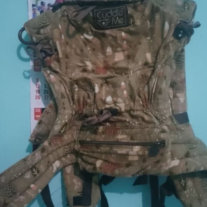 levana carrier preloved