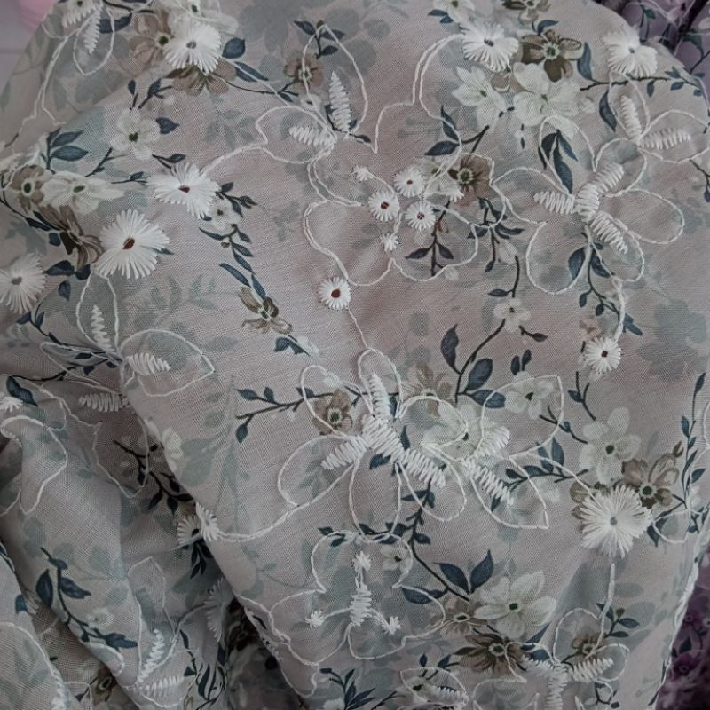 Kain bordir motif - kain katun bordir - katun bordir printing - kain katun bordir import - kain gami