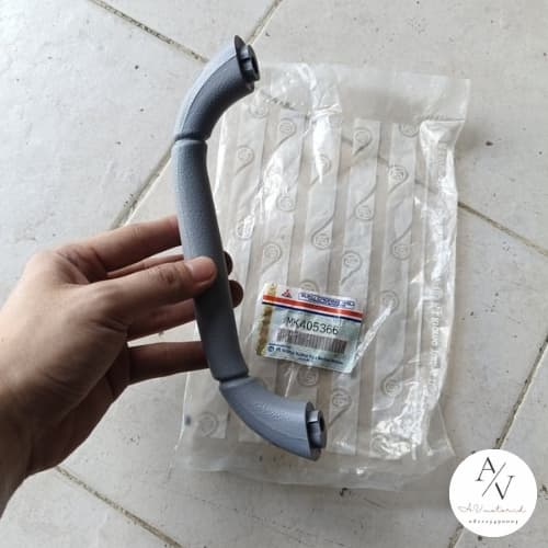 Pegangan tangan pegangan gantungan tangan coltdiesel pegangan gantungan canter ori MK405366 handel t