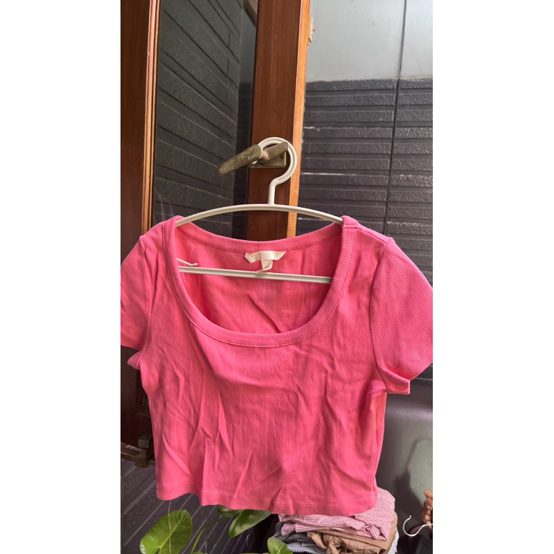 Knit Kaos One Set Atasan Wanita Preloved