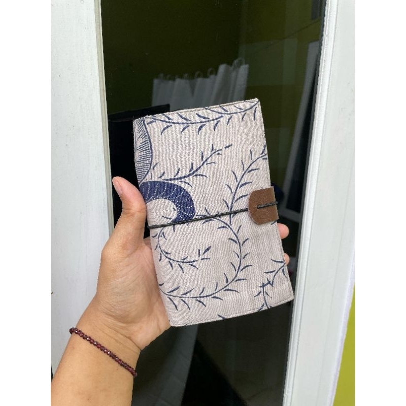 

Batik Series Notebook/Journal/Agenda (Refill Notebook) Strap ver.