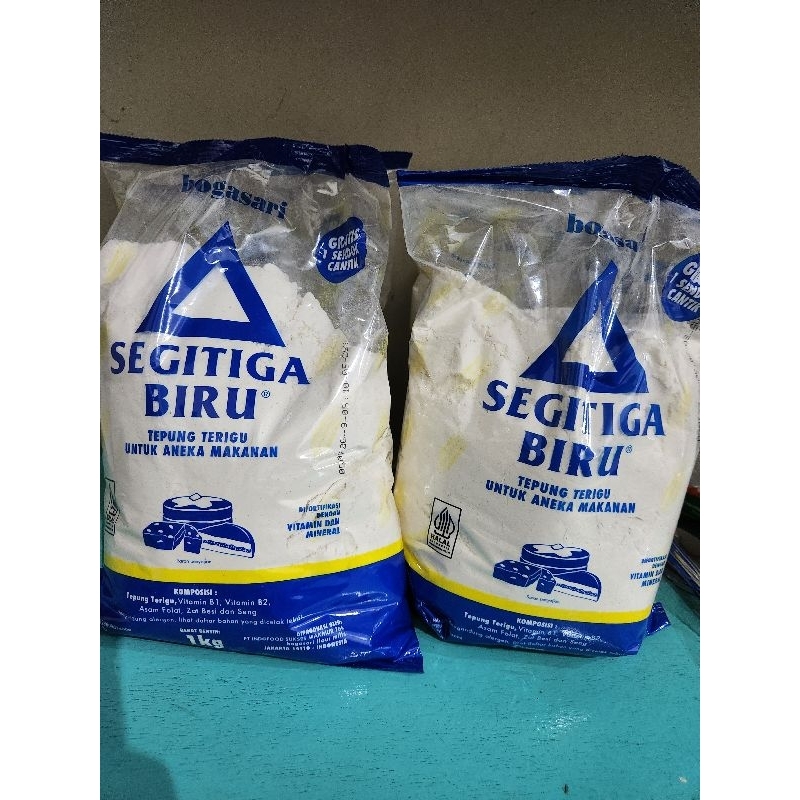 

Tepung Terigu Segitiga Biru 1kg