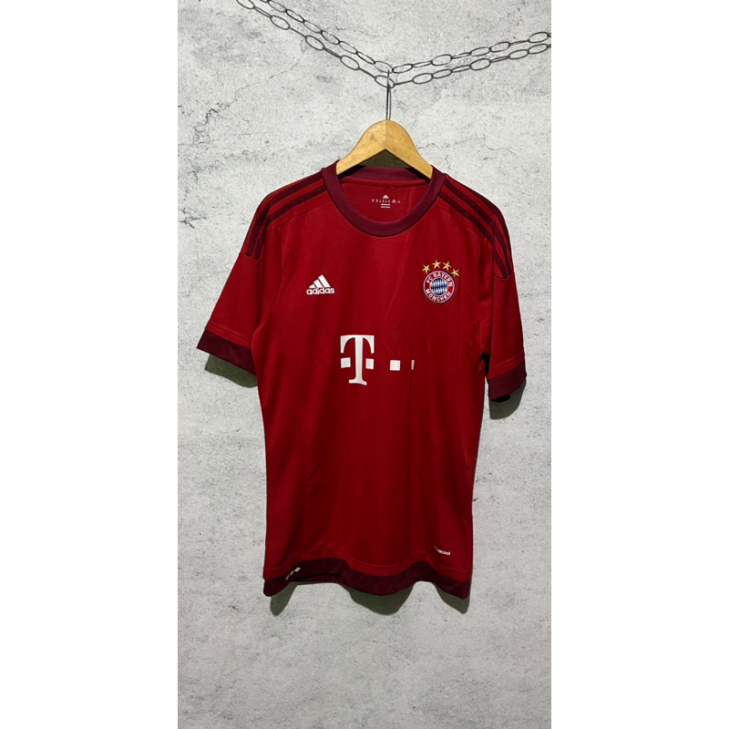 Bayern munchen 2015 2016 jersey like new
