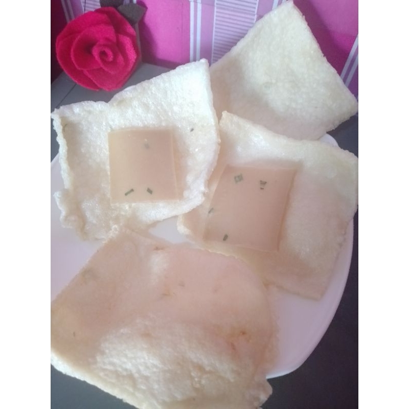 

kerupuk bawang mentah