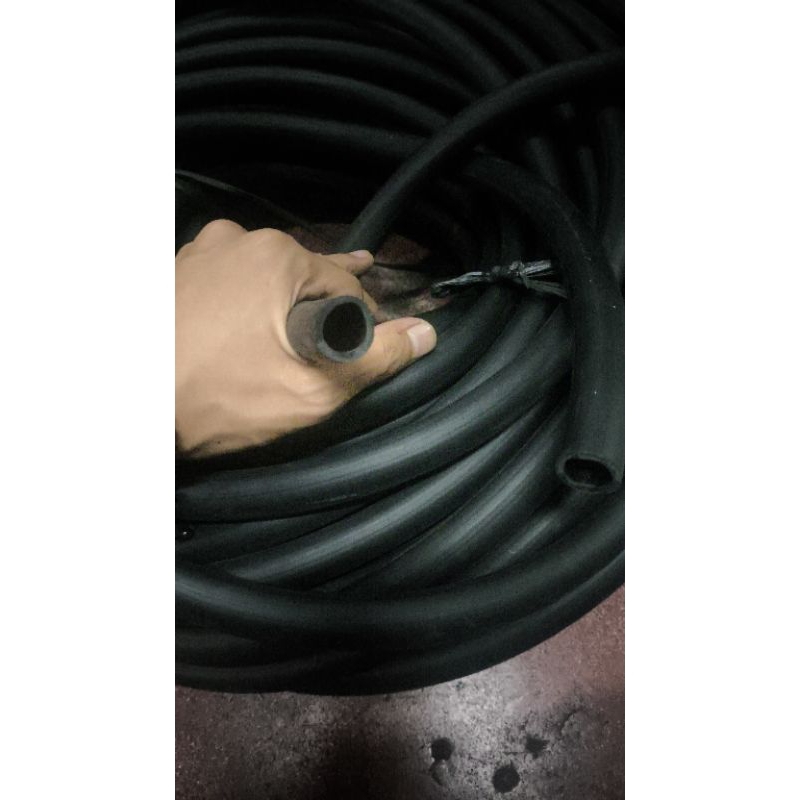 Selang karet hitam 3mm x 5mm selang bensin