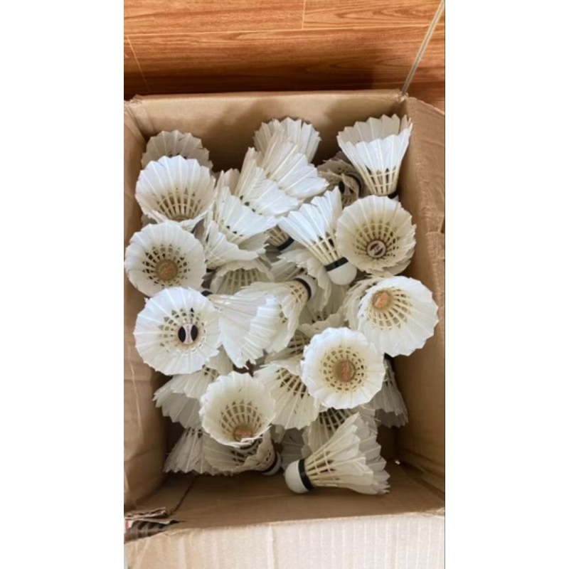 Shuttlecock bekas premium 80% 1 merk