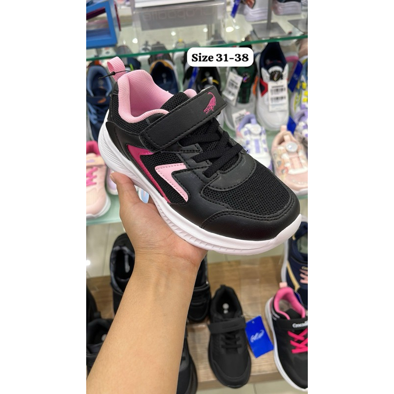 sepatu sekolah hitam anak cewek brand Crocodile kids