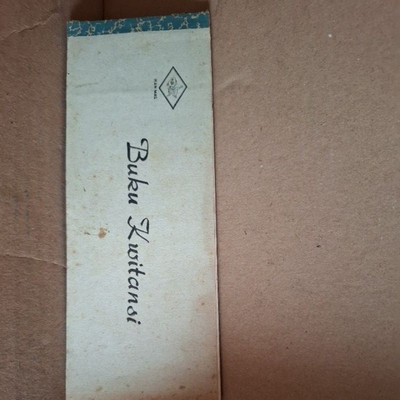 

buku kuitansi jadul tahun 19... (16cmx 7.5cm)