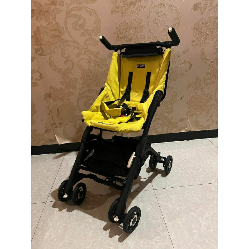 PRELOVED stroller urbini cocolatte pockit 2s
