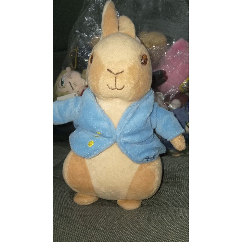 boneka peter rabit