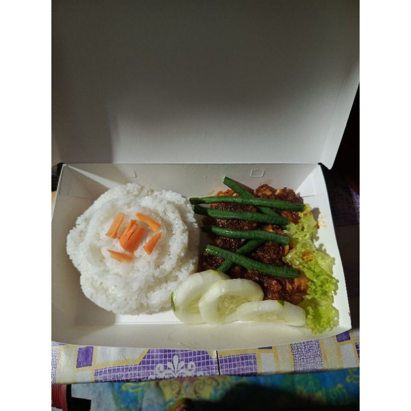 

Ayam Geprekin