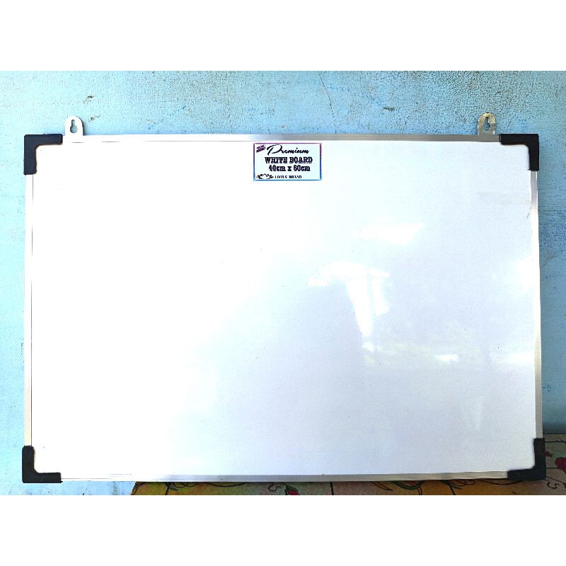 

papan whiteboard ekskkusif 40x60 ek