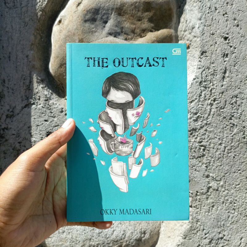 NOVEL MURAH BAHASA INGGRIS - THE OUTCAST BY OKKY MADASARI
