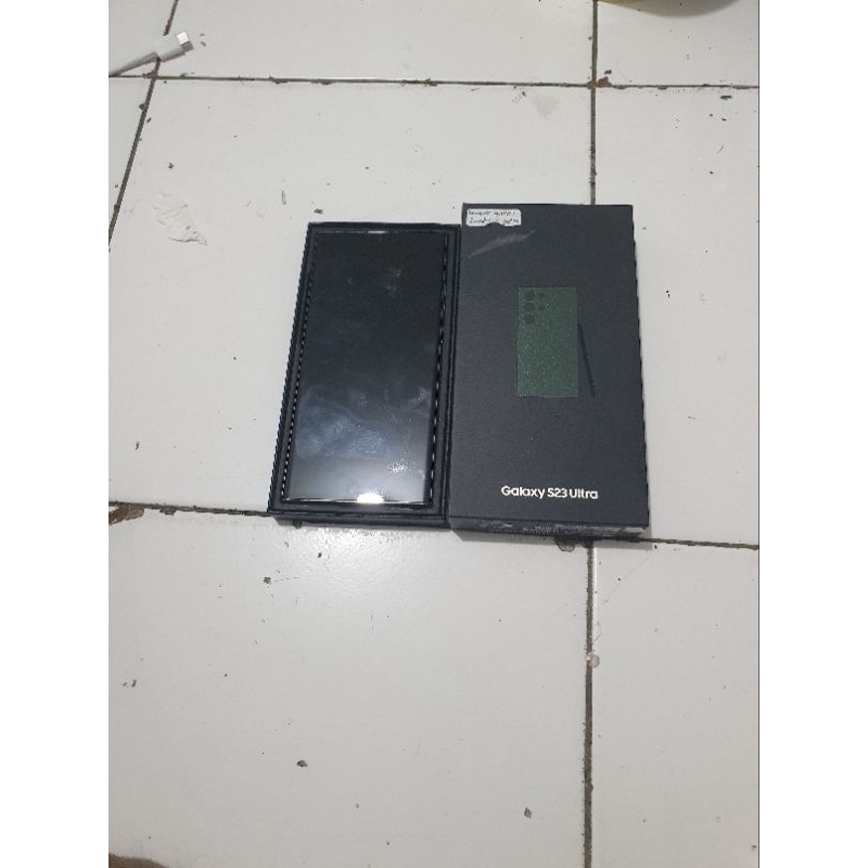 Samsung Galaxy S23 Ultra 12/256 minus body