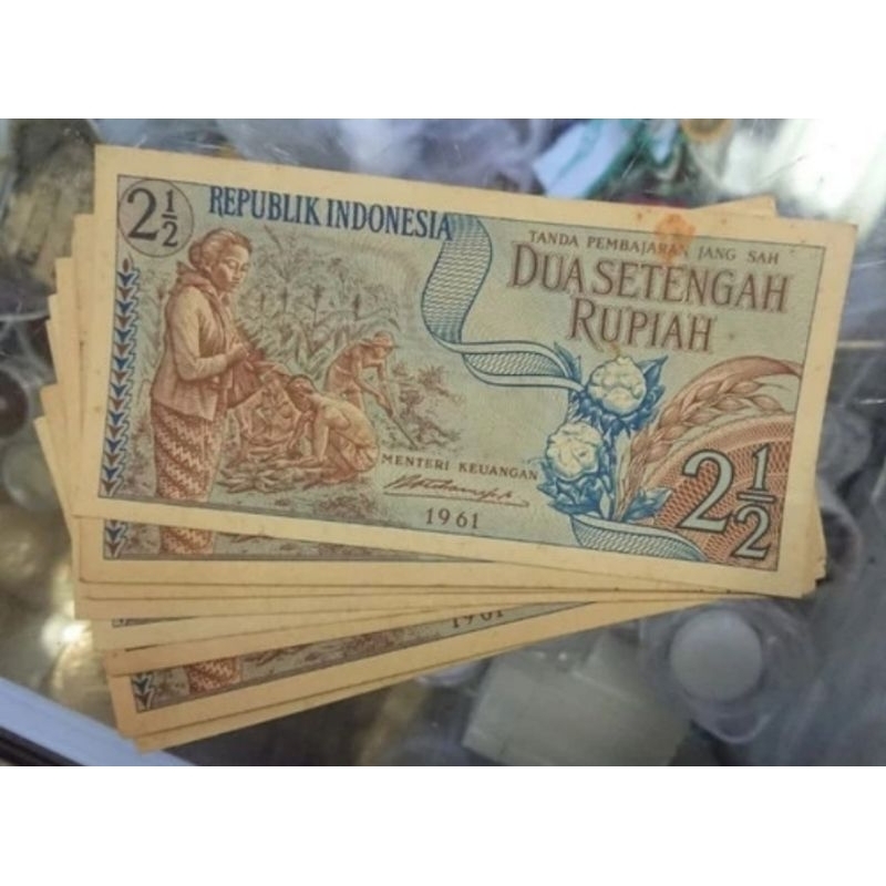 Per 1 Lembar Uang Kuno Indonesia 2 Setengah Rupiah Tahun 1961 Kondisi Bekas Pakai