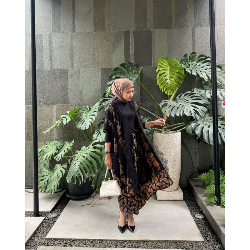 syahnita kebaya batik paris renda outer lace ootd kondangan batik wanita modern