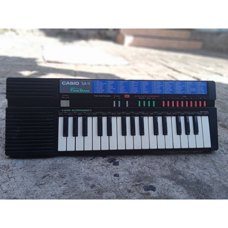 Piano CASIO SA11