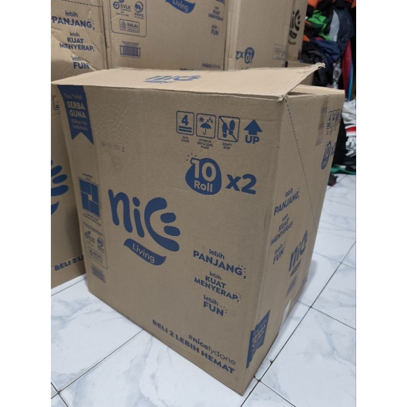 

kardus nice bekas. ukuran besar ( 50 x 42 x 55 ) kardus packing