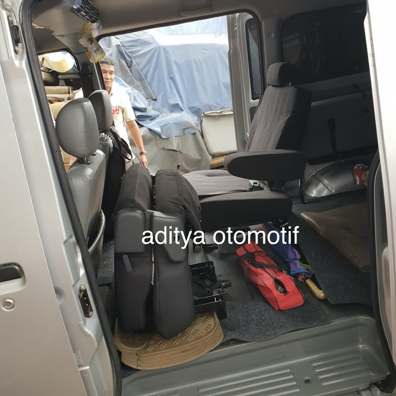 Jok tengah gran max blind van elegan