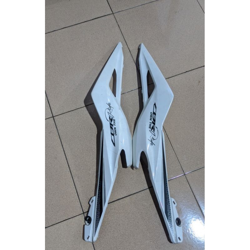 body belakang cbr150r