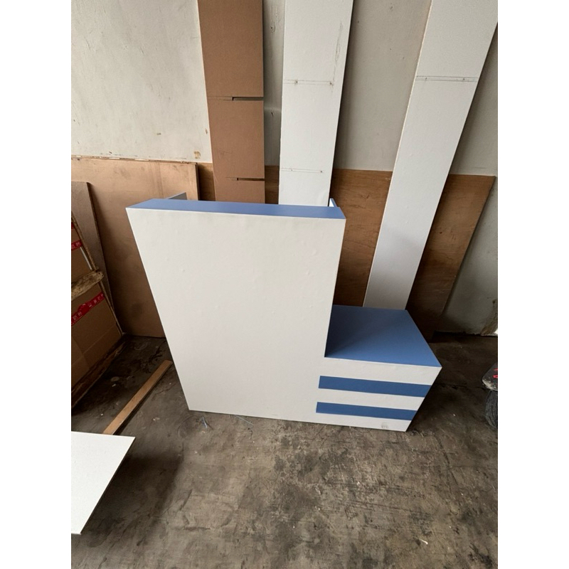 meja kasir laundry Biru | 120x40x110cm