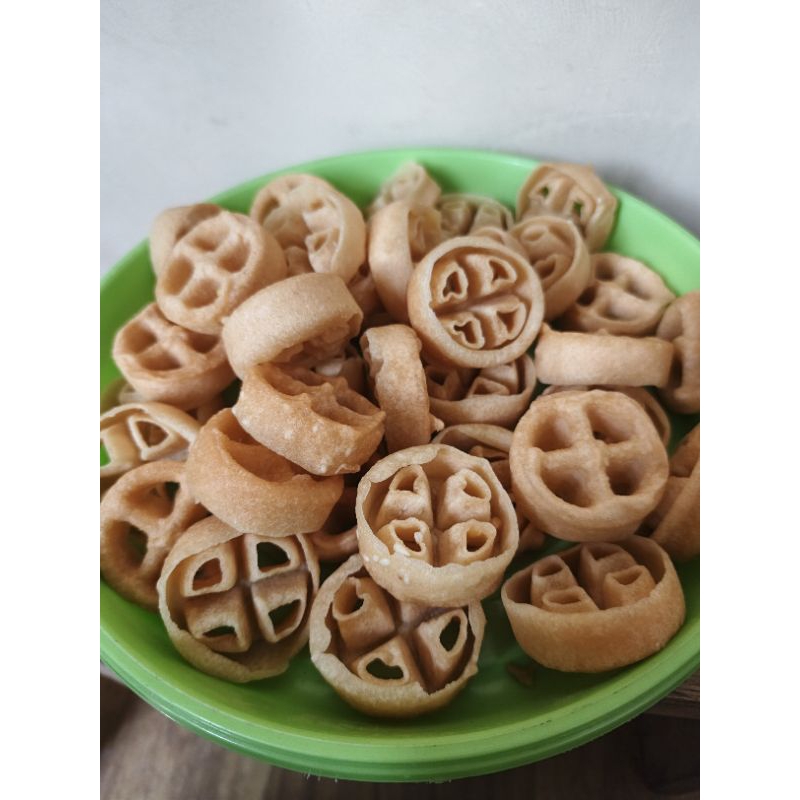 

kue kembang goyang | snack bunga seroja | snack jajan kembang goyang | gurih manis asin | jajan awet murah meriah bikin nagih banget | 250 gram
