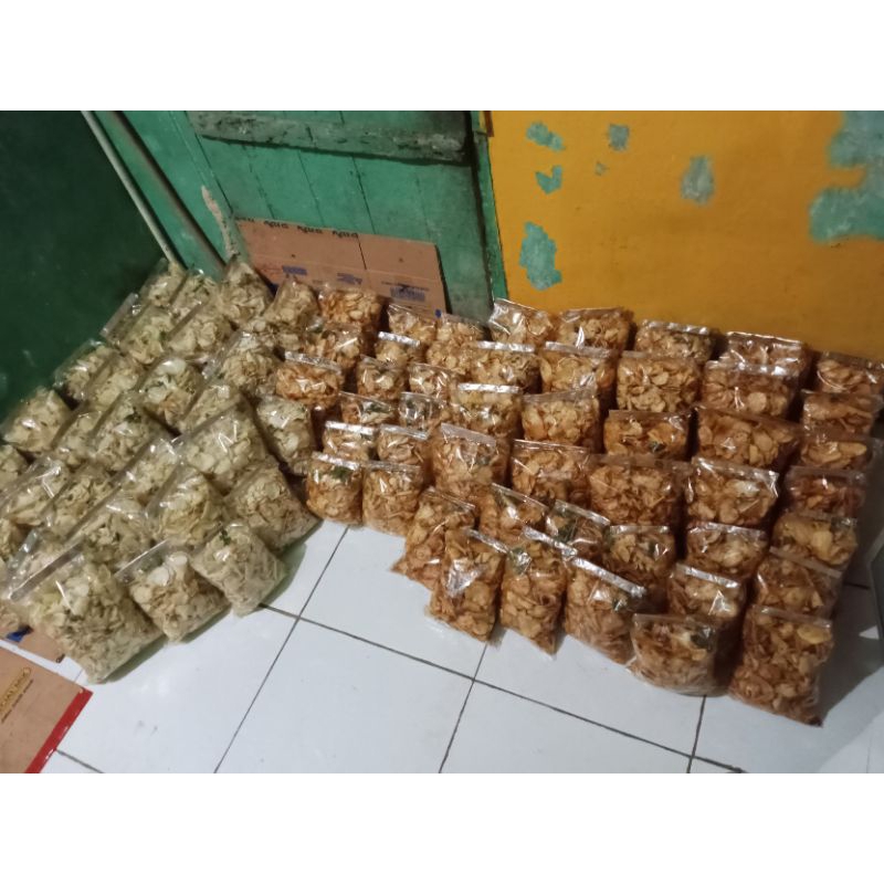 

keripik talas renyah dan gurih #500gr