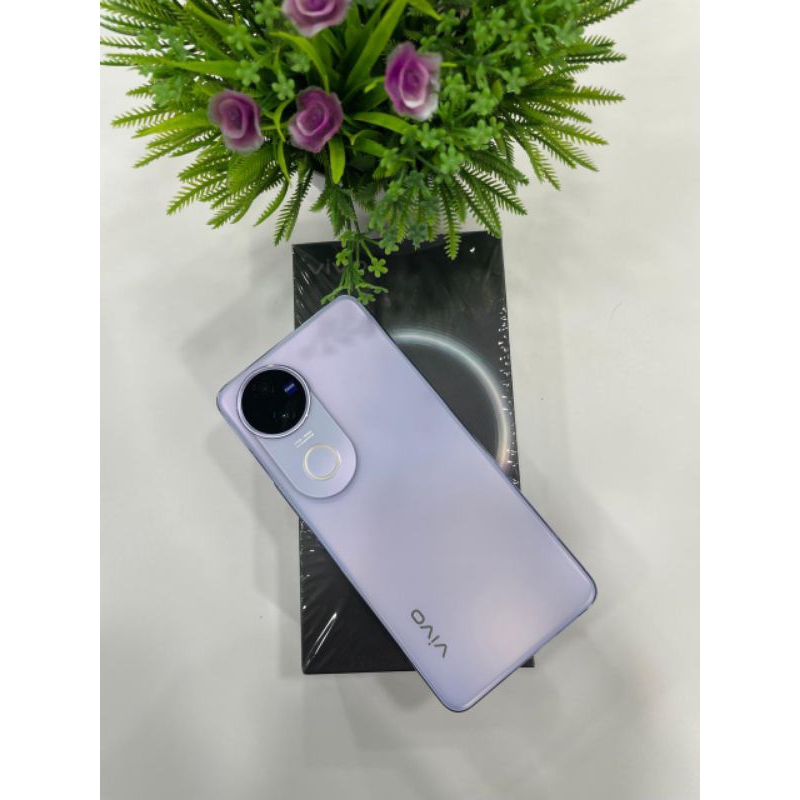 VIVO V50 5G RAM 12/256GB 12/512GB GARANSI RESMI, SPESIFIKASI  PROSESOR SNAPDRAGON 7 GEN 3 (4NM)  KAM