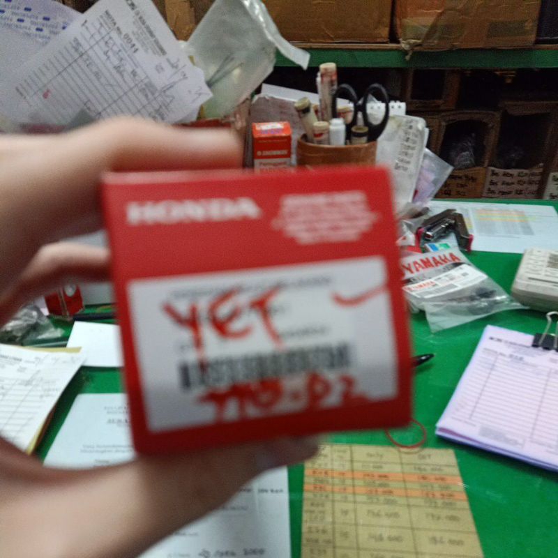 shock belakang beat original