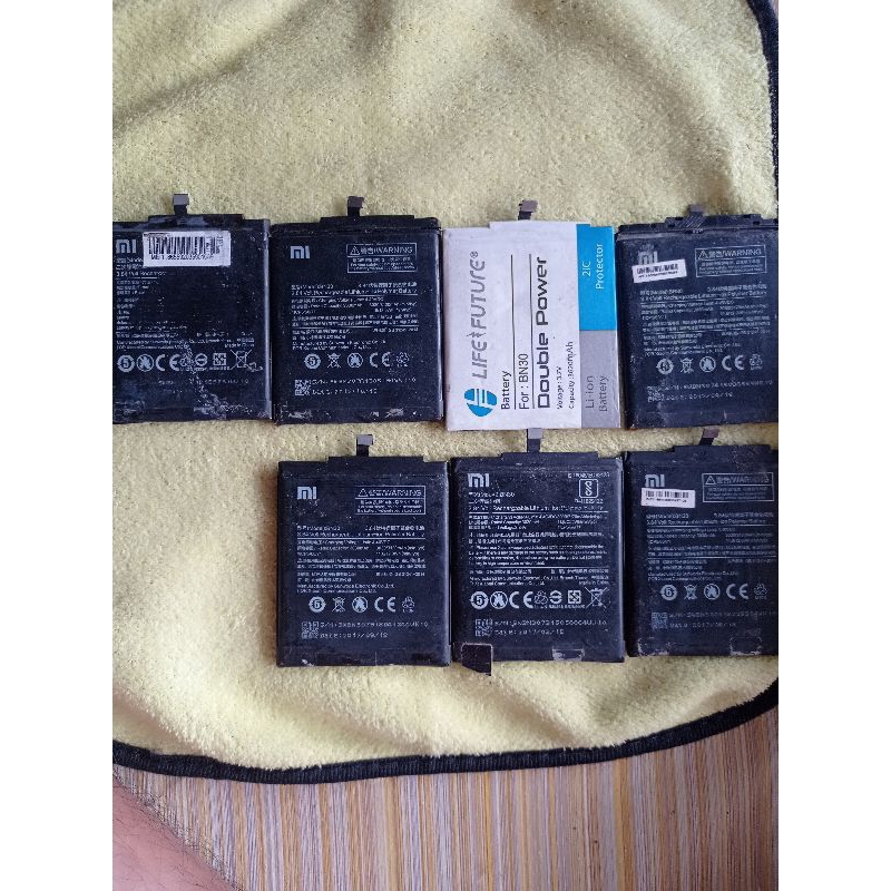batre BN 30 REDMI 4A copotan fuse masih segel