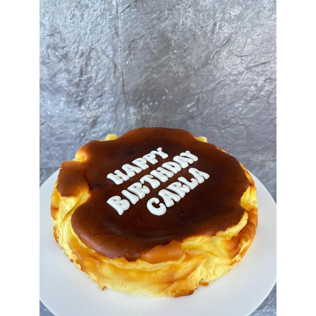

Basque Burnt Cheesecake / Kue Keju / Kue Ulang Tahun / Dessert (Baca deskripsi)