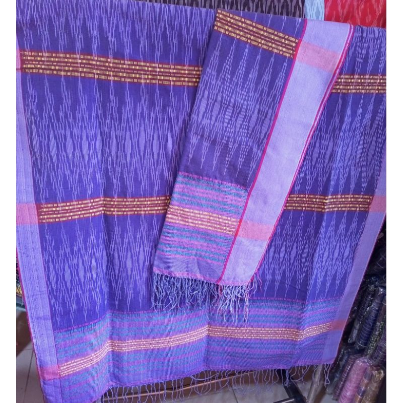 Hiou/ Ulos Tapak Catur Simalungun.