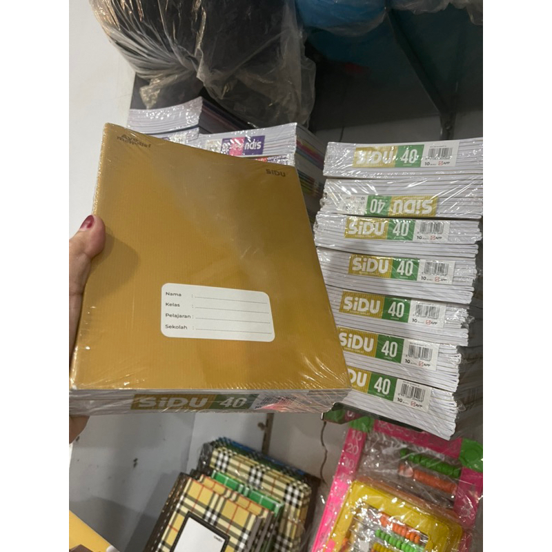 

TBMO Buku Tulis Sinar Dunia SIDU Kraft 40Lembar (1 Pack Isi 10 Buku)
