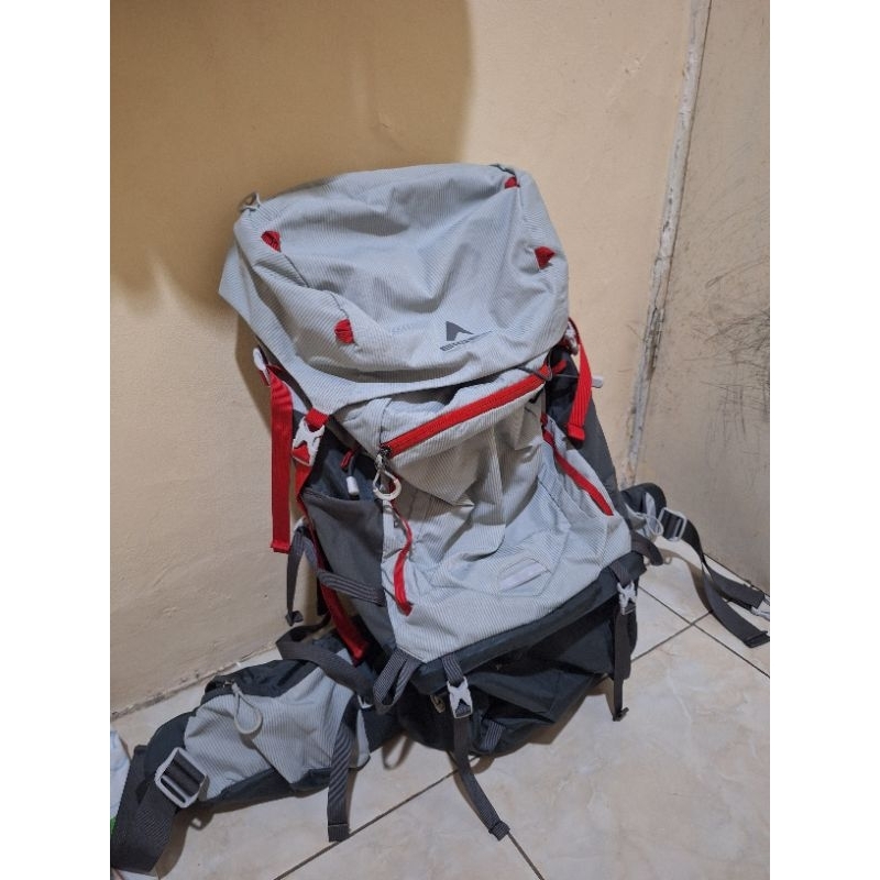 carrier equator trek 65l (second)