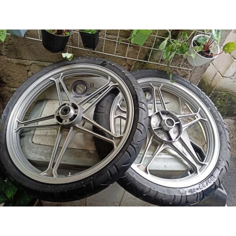 Velg thunder suzuki tunder custom japstyle caferacer tracker dll pelek racing palang original ori co