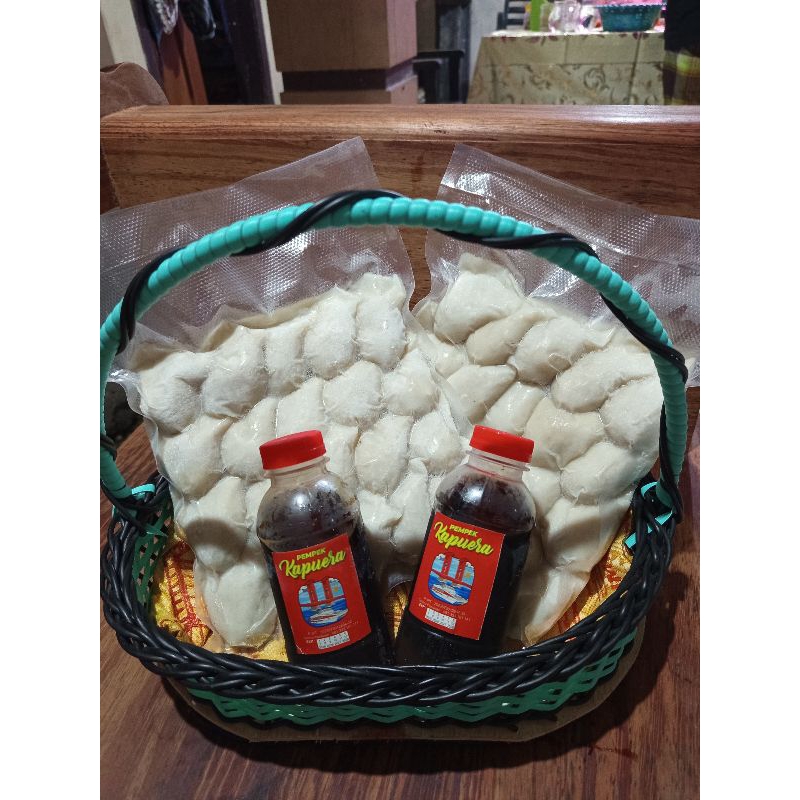 

Pempek kapal selam kecil